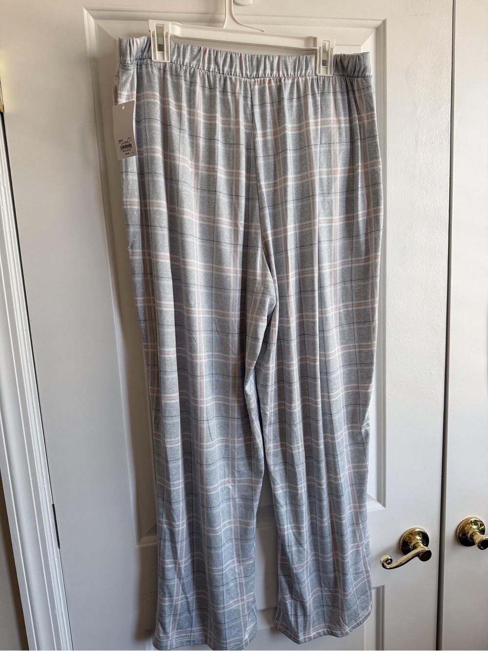 NWT croft & barrow Light Gray Plaid Pajama Pants with Pink Accents